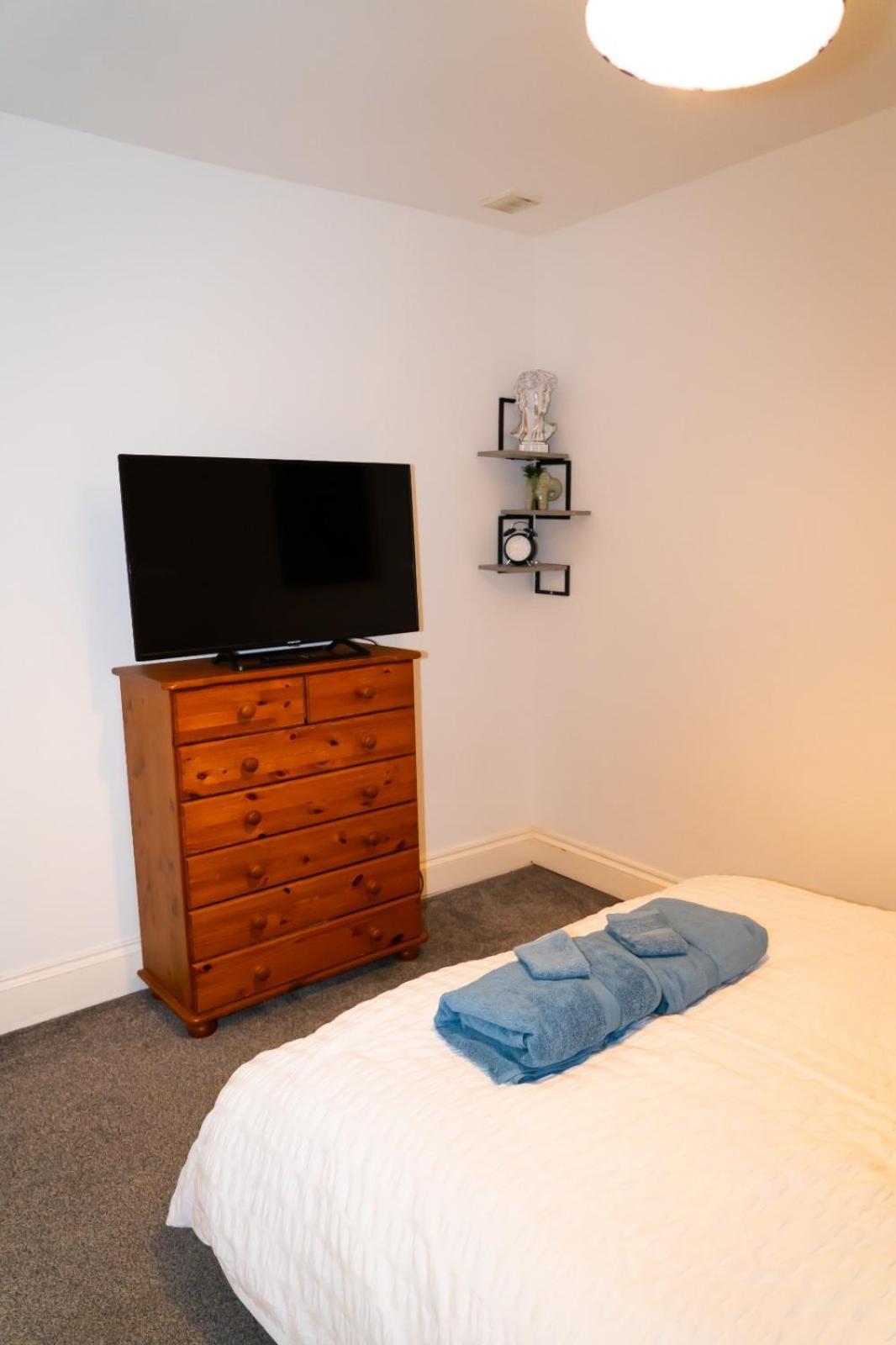 SIRIUS A PROPERTIES - 3 Bedrooms - - Amazing Hillside Views of Derby City Centre - - Free WIFI - - NETFLIX - - SKY-SPORTS - - MONOPOLY - - UNO - - CARDS Eksteriør billede