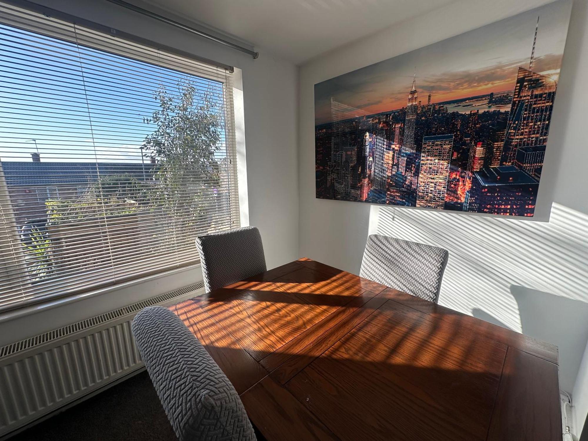 SIRIUS A PROPERTIES - 3 Bedrooms - - Amazing Hillside Views of Derby City Centre - - Free WIFI - - NETFLIX - - SKY-SPORTS - - MONOPOLY - - UNO - - CARDS Eksteriør billede